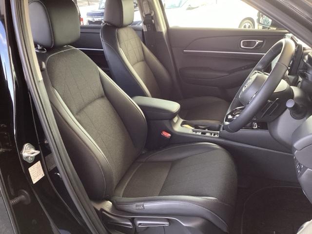 ヴェゼル e:HEVZ 純正ナビ フルセグ リアカメラ 衝突回避支援ブレーキ機能 スマキ Pトランク フルオートエアコン Dレコ エアバッグ 両席エアバック Rカメ パワーウィンドウ LEDランプ ソナー クルーズC USB(19枚目)