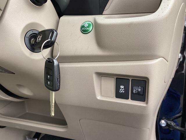 N-WGN C CD ABS 助手席エアバッグ ECON エアバッグ 横滑り防止 記録簿 パワーウインドウ フルオートエアコン 盗難防止システム パワーステアリング スマートキー キーレス付き ベンチシ-ト(13枚目)