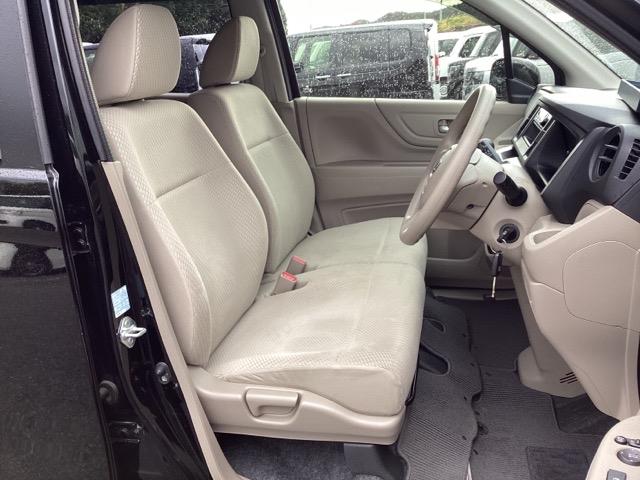 N-WGN C CD ABS 助手席エアバッグ ECON エアバッグ 横滑り防止 記録簿 パワーウインドウ フルオートエアコン 盗難防止システム パワーステアリング スマートキー キーレス付き ベンチシ-ト(17枚目)