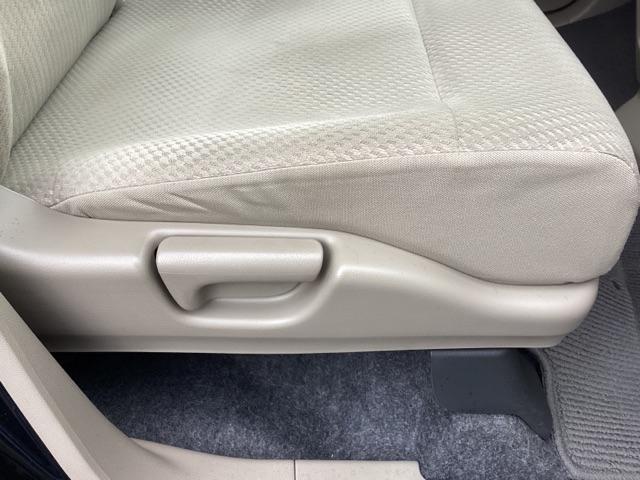 N-WGN C CD ABS 助手席エアバッグ ECON エアバッグ 横滑り防止 記録簿 パワーウインドウ フルオートエアコン 盗難防止システム パワーステアリング スマートキー キーレス付き ベンチシ-ト(22枚目)