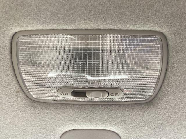 N-WGN C CD ABS 助手席エアバッグ ECON エアバッグ 横滑り防止 記録簿 パワーウインドウ フルオートエアコン 盗難防止システム パワーステアリング スマートキー キーレス付き ベンチシ-ト(27枚目)