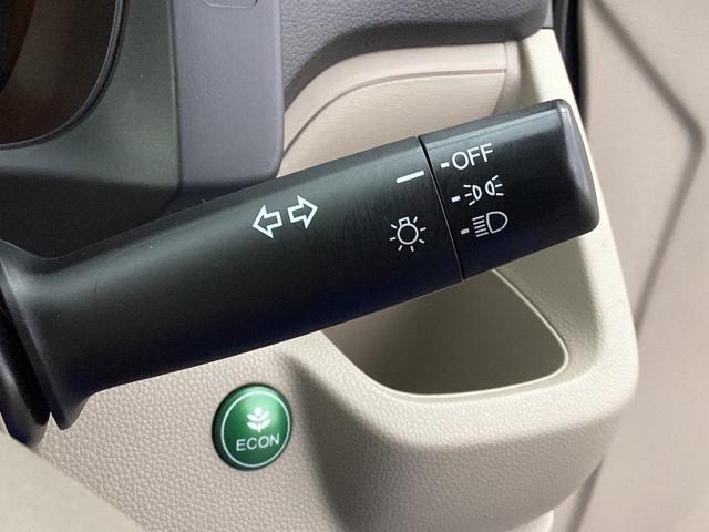 N-WGN C CD ABS 助手席エアバッグ ECON エアバッグ 横滑り防止 記録簿 パワーウインドウ フルオートエアコン 盗難防止システム パワーステアリング スマートキー キーレス付き ベンチシ-ト(32枚目)