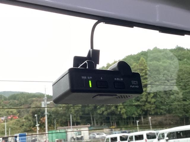 Ｎ－ＢＯＸカスタム Ｇ・ＥＸホンダセンシング　メモリーナビ　ＥＴＣ　リアカメラ　エアコン　盗難防止システム　ＰＷ　ドライブレコーダー　キーフリーシステム　ナビＴＶ　サイドエアバッグ　ＡＢＳ　ＬＥＤヘッドランプ　フルセグテレビ　スマキー　エアバッグ（15枚目）