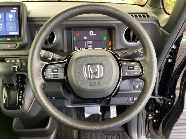 Ｎ－ＢＯＸカスタム ベースグレード　試乗車　メモリーナビ　ドラレコ　ＥＴＣ　ＵＳＢ接続　ＣＭＢＳ　Ｄレコ　禁煙　ベンチシート　オートエアコン　スマートキ　ＬＥＤ　盗難防止装置　クルコン　バックカメラ　フルセグＴＶ　パワーステアリング（3枚目）