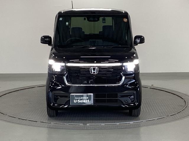 Ｎ－ＢＯＸカスタム ベースグレード　試乗車　メモリーナビ　ドラレコ　ＥＴＣ　ＵＳＢ接続　ＣＭＢＳ　Ｄレコ　禁煙　ベンチシート　オートエアコン　スマートキ　ＬＥＤ　盗難防止装置　クルコン　バックカメラ　フルセグＴＶ　パワーステアリング（7枚目）