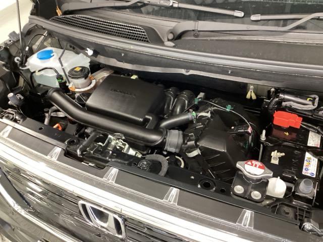 Ｎ－ＢＯＸカスタム ベースグレード　試乗車　メモリーナビ　ドラレコ　ＥＴＣ　ＵＳＢ接続　ＣＭＢＳ　Ｄレコ　禁煙　ベンチシート　オートエアコン　スマートキ　ＬＥＤ　盗難防止装置　クルコン　バックカメラ　フルセグＴＶ　パワーステアリング（20枚目）