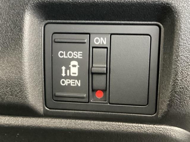 Ｎ－ＢＯＸカスタム ベースグレード　試乗車　メモリーナビ　ドラレコ　ＥＴＣ　ＵＳＢ接続　ＣＭＢＳ　Ｄレコ　禁煙　ベンチシート　オートエアコン　スマートキ　ＬＥＤ　盗難防止装置　クルコン　バックカメラ　フルセグＴＶ　パワーステアリング（41枚目）