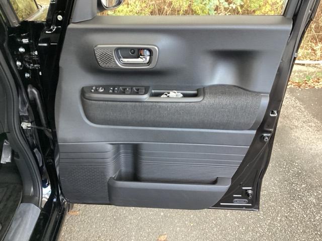 Ｎ－ＢＯＸカスタム ベースグレード　試乗車　メモリーナビ　ドラレコ　ＥＴＣ　ＵＳＢ接続　ＣＭＢＳ　Ｄレコ　禁煙　ベンチシート　オートエアコン　スマートキ　ＬＥＤ　盗難防止装置　クルコン　バックカメラ　フルセグＴＶ　パワーステアリング（50枚目）