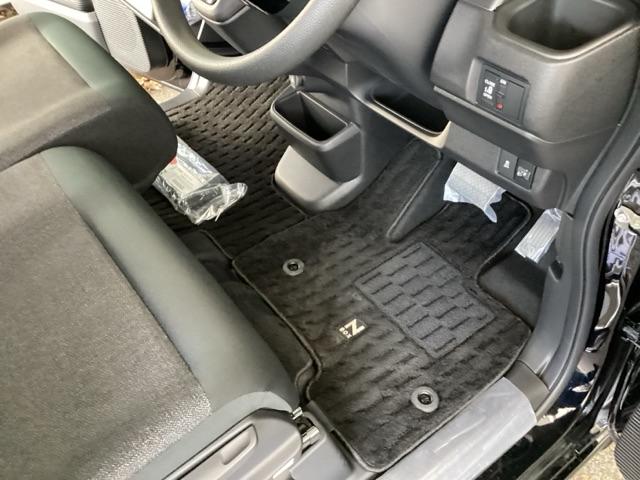 Ｎ－ＢＯＸカスタム ベースグレード　試乗車　メモリーナビ　ドラレコ　ＥＴＣ　ＵＳＢ接続　ＣＭＢＳ　Ｄレコ　禁煙　ベンチシート　オートエアコン　スマートキ　ＬＥＤ　盗難防止装置　クルコン　バックカメラ　フルセグＴＶ　パワーステアリング（51枚目）