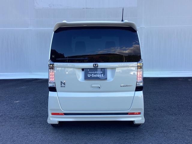 N-BOXカスタム G・ターボパッケージ ディスプレイオーディオ スマートキー セキュリティ パワーウインドウ ESC キーレスエントリー オートクルーズコントロール ABS 助手席エアバック パワーステアリング ターボ USB エアバック(9枚目)