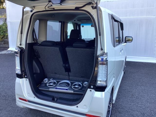 N-BOXカスタム G・ターボパッケージ ディスプレイオーディオ スマートキー セキュリティ パワーウインドウ ESC キーレスエントリー オートクルーズコントロール ABS 助手席エアバック パワーステアリング ターボ USB エアバック(18枚目)