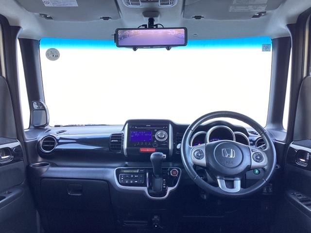 N-BOXカスタム G・ターボパッケージ ディスプレイオーディオ スマートキー セキュリティ パワーウインドウ ESC キーレスエントリー オートクルーズコントロール ABS 助手席エアバック パワーステアリング ターボ USB エアバック(21枚目)