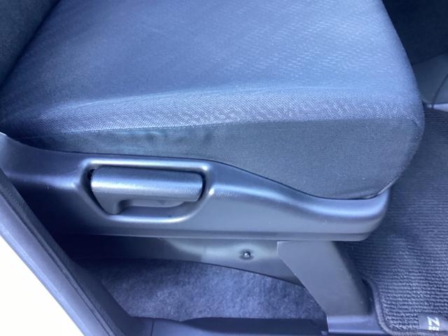 N-BOXカスタム G・ターボパッケージ ディスプレイオーディオ スマートキー セキュリティ パワーウインドウ ESC キーレスエントリー オートクルーズコントロール ABS 助手席エアバック パワーステアリング ターボ USB エアバック(22枚目)