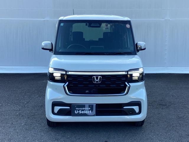 N-BOXカスタム ベースグレード USB接続 CMBS Dレコ 禁煙 オートエアコン スマートキ LED 盗難防止装置 クルコン ETC バックカメラ フルセグTV パワーステアリング エアバッグ ESC フリーキー(6枚目)