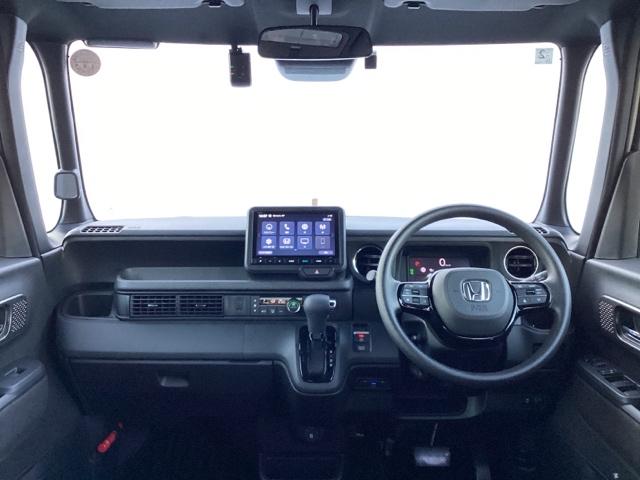 N-BOXカスタム ベースグレード USB接続 CMBS Dレコ 禁煙 オートエアコン スマートキ LED 盗難防止装置 クルコン ETC バックカメラ フルセグTV パワーステアリング エアバッグ ESC フリーキー(22枚目)