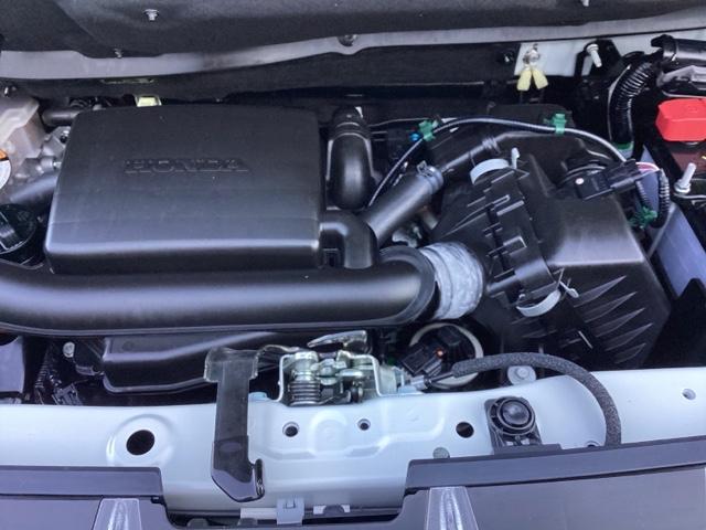 N-BOXカスタム ベースグレード USB接続 CMBS Dレコ 禁煙 オートエアコン スマートキ LED 盗難防止装置 クルコン ETC バックカメラ フルセグTV パワーステアリング エアバッグ ESC フリーキー(24枚目)