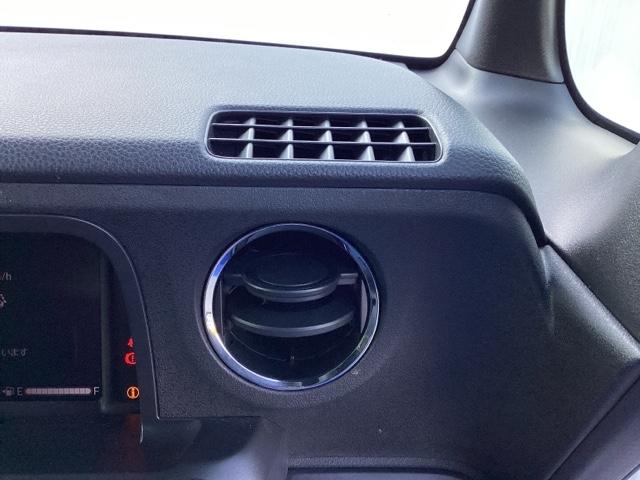 N-BOXカスタム ベースグレード USB接続 CMBS Dレコ 禁煙 オートエアコン スマートキ LED 盗難防止装置 クルコン ETC バックカメラ フルセグTV パワーステアリング エアバッグ ESC フリーキー(31枚目)