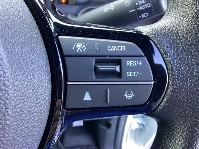 N-BOXカスタム ベースグレード USB接続 CMBS Dレコ 禁煙 オートエアコン スマートキ LED 盗難防止装置 クルコン ETC バックカメラ フルセグTV パワーステアリング エアバッグ ESC フリーキー(36枚目)