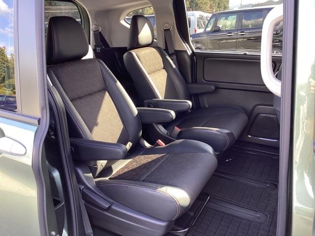 フリード クロスター・ホンダセンシング　ホンダ純正メモリーナビ　フルセグＴＶ　両ＰＳＤ　地デジ　エアバック　Ｉストップ　ＶＳＡ　リヤカメラ　ＤＶＤ再生　ウォークスルー　イモビライザー　キーフリー　パワステ　クルコン　ＡＡＣ　ＬＥＤライト（23枚目）