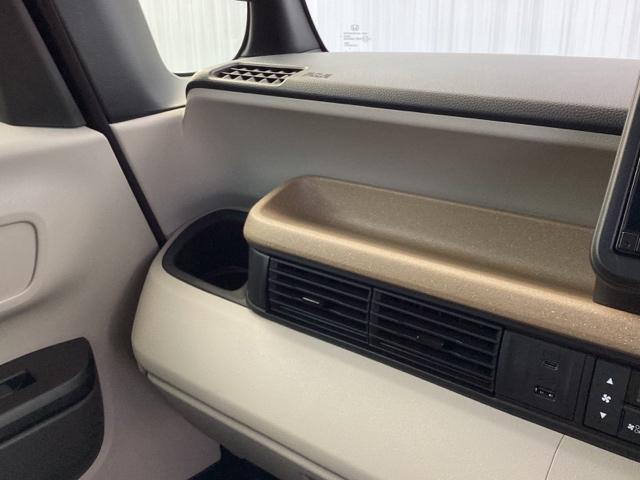 Ｎ－ＢＯＸ ベースグレード　ＨｏｎｄａＣＯＮＮＥＣＴ対応純正メモリーナビ　衝突軽減システム　スマートキ－　両側スライドドア　カーテンエアバック　イモビライザー　ＥＣＯモード　横滑り防止　オートクルーズ　ＬＥＤヘッドライト　地デジ（31枚目）