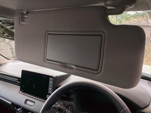 ヴェゼル ｅ：ＨＥＶＺ　純正ナビ　フルセグ　リアカメラ　衝突回避支援ブレーキ機能　スマキ　Ｐトランク　フルオートエアコン　Ｄレコ　エアバッグ　両席エアバック　Ｒカメ　パワーウィンドウ　ＬＥＤランプ　ソナー　クルーズＣ　ＵＳＢ（46枚目）