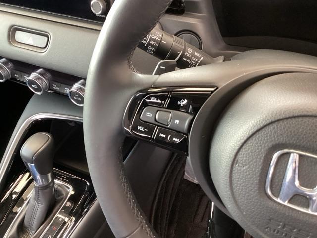 ヴェゼル ｅ：ＨＥＶＺ　純正ナビ　フルセグ　リアカメラ　衝突回避支援ブレーキ機能　スマキ　Ｐトランク　フルオートエアコン　Ｄレコ　エアバッグ　両席エアバック　Ｒカメ　パワーウィンドウ　ＬＥＤランプ　ソナー　クルーズＣ　ＵＳＢ（47枚目）