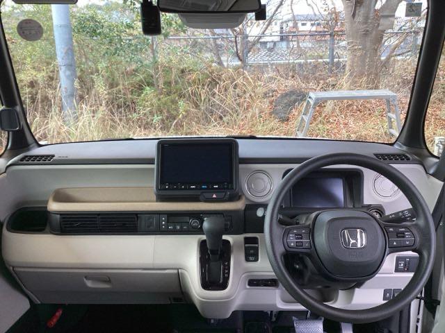 Ｎ－ＢＯＸ ベースグレード　純正ナビ　フルセグ　リアカメラ　衝突軽減システム　スマートキ－　カーテンエアバック　イモビライザー　ＥＣＯモード　横滑り防止　オートクルーズ　ＬＥＤヘッドライト　キーフリー　地デジ　パワーステアリング（3枚目）