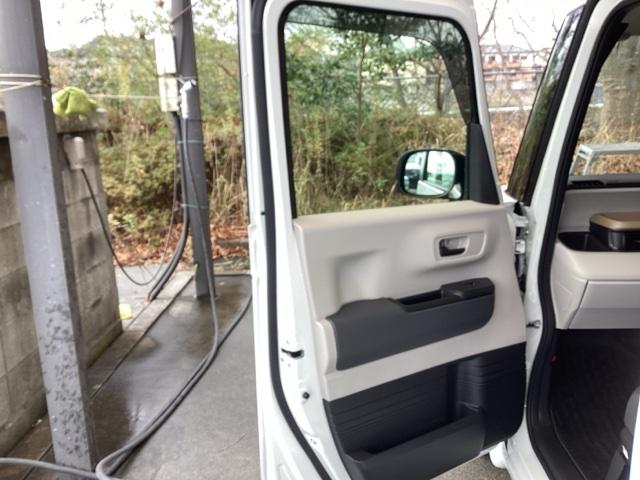 Ｎ－ＢＯＸ ベースグレード　純正ナビ　フルセグ　リアカメラ　衝突軽減システム　スマートキ－　カーテンエアバック　イモビライザー　ＥＣＯモード　横滑り防止　オートクルーズ　ＬＥＤヘッドライト　キーフリー　地デジ　パワーステアリング（38枚目）