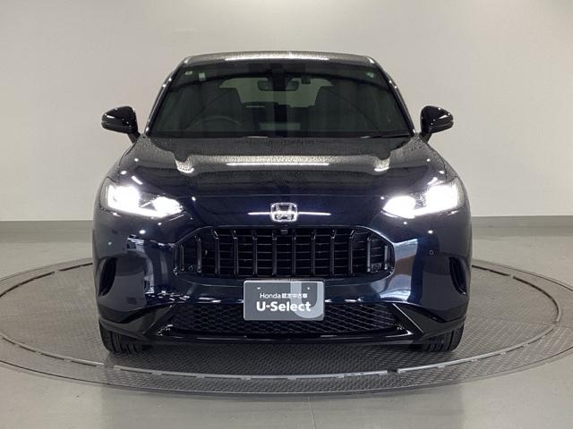ＺＲ－Ｖ ｅ：ＨＥＶＺ特別仕様車ブラックスタイル　純正ナビ　フルセグ　リアカメラ　アラウンドビューモニター　ＬＥＤヘッドランプ　スマ－トキ－　クルコン　ＥＴＣ車載器　電動シート　禁煙　ドライブレコーダー　シートヒーター　本革シート　バックカメラ（6枚目）