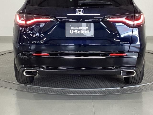 ＺＲ－Ｖ ｅ：ＨＥＶＺ特別仕様車ブラックスタイル　純正ナビ　フルセグ　リアカメラ　アラウンドビューモニター　ＬＥＤヘッドランプ　スマ－トキ－　クルコン　ＥＴＣ車載器　電動シート　禁煙　ドライブレコーダー　シートヒーター　本革シート　バックカメラ（32枚目）