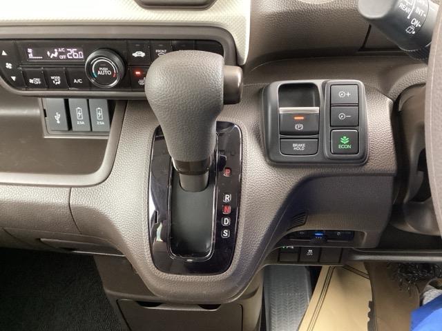 N-BOX L 純正ナビ フルセグ リアカメラ 衝突回避支援ブレーキ I-STOP クリソナ PW パワステ Sヒーター スマ-トキ- Bカメ 地デジTV ナビ&TV サイドエアバック 横滑り防止 ETC車載器(14枚目)