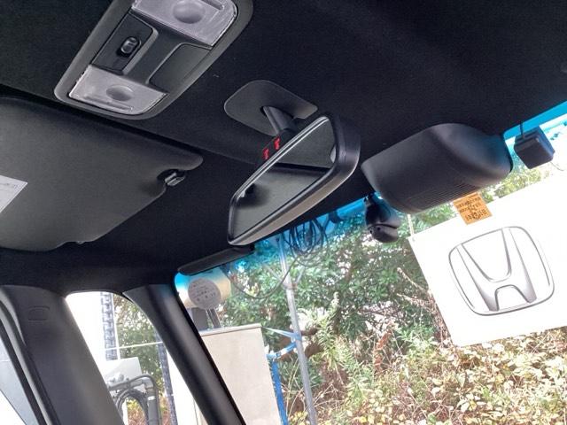 N-BOXカスタム L 純正メモリーナビ ドラレコ リアカメラ Pソナー サイドエアバッグ ナビTV Aストップ シートヒータ ベンチシート 点検記録簿 キーフリーシステム LEDライト クルーズコントロール AC スマキー(10枚目)