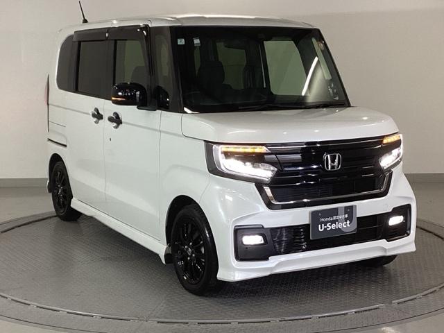 Ｎ－ＢＯＸカスタム Ｌスタイル＋ブラック　純正ナビ　フルセグ　リアカメラ　横滑防止　衝突被害軽減　Ｒカメ　パワーウィンドウ　Ａライト　カーテンエアバック　パワステ　ナビ＆ＴＶ　オートエアコン　ＡＢＳ　ベンチシート　クルコン　ＵＳＢポート（7枚目）