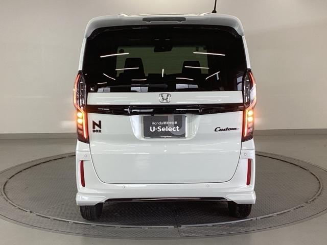 Ｎ－ＢＯＸカスタム Ｌスタイル＋ブラック　純正ナビ　フルセグ　リアカメラ　横滑防止　衝突被害軽減　Ｒカメ　パワーウィンドウ　Ａライト　カーテンエアバック　パワステ　ナビ＆ＴＶ　オートエアコン　ＡＢＳ　ベンチシート　クルコン　ＵＳＢポート（9枚目）