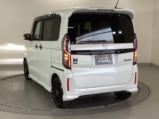 Ｎ－ＢＯＸカスタム Ｌスタイル＋ブラック　純正ナビ　フルセグ　リアカメラ　横滑防止　衝突被害軽減　Ｒカメ　パワーウィンドウ　Ａライト　カーテンエアバック　パワステ　ナビ＆ＴＶ　オートエアコン　ＡＢＳ　ベンチシート　クルコン　ＵＳＢポート（10枚目）