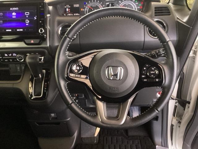 Ｎ－ＢＯＸカスタム Ｌスタイル＋ブラック　純正ナビ　フルセグ　リアカメラ　横滑防止　衝突被害軽減　Ｒカメ　パワーウィンドウ　Ａライト　カーテンエアバック　パワステ　ナビ＆ＴＶ　オートエアコン　ＡＢＳ　ベンチシート　クルコン　ＵＳＢポート（18枚目）