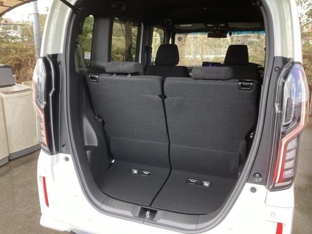 Ｎ－ＢＯＸカスタム Ｌスタイル＋ブラック　純正ナビ　フルセグ　リアカメラ　横滑防止　衝突被害軽減　Ｒカメ　パワーウィンドウ　Ａライト　カーテンエアバック　パワステ　ナビ＆ＴＶ　オートエアコン　ＡＢＳ　ベンチシート　クルコン　ＵＳＢポート（21枚目）