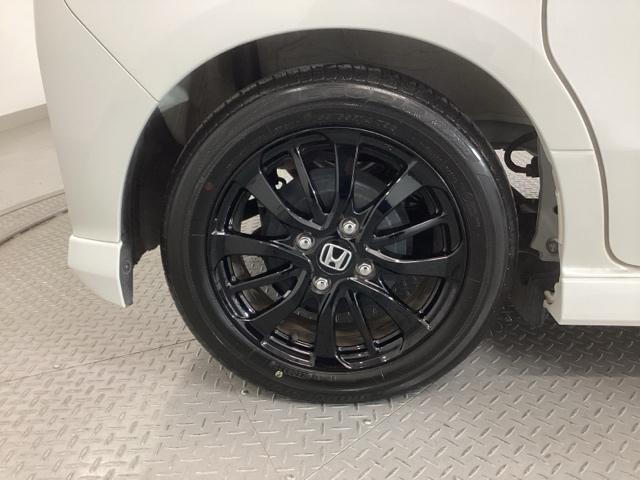 Ｎ－ＢＯＸカスタム Ｌスタイル＋ブラック　純正ナビ　フルセグ　リアカメラ　横滑防止　衝突被害軽減　Ｒカメ　パワーウィンドウ　Ａライト　カーテンエアバック　パワステ　ナビ＆ＴＶ　オートエアコン　ＡＢＳ　ベンチシート　クルコン　ＵＳＢポート（25枚目）