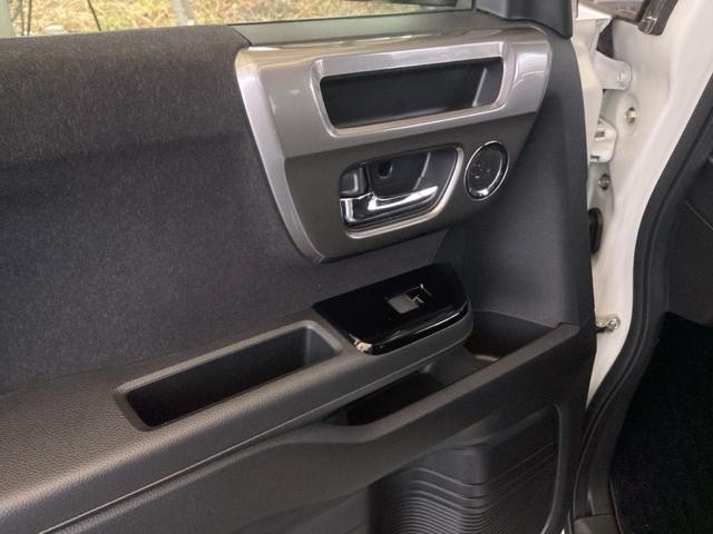 Ｎ－ＢＯＸカスタム Ｌスタイル＋ブラック　純正ナビ　フルセグ　リアカメラ　横滑防止　衝突被害軽減　Ｒカメ　パワーウィンドウ　Ａライト　カーテンエアバック　パワステ　ナビ＆ＴＶ　オートエアコン　ＡＢＳ　ベンチシート　クルコン　ＵＳＢポート（37枚目）