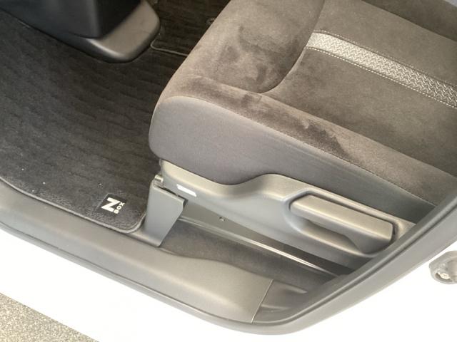 Ｎ－ＢＯＸカスタム Ｌスタイル＋ブラック　純正ナビ　フルセグ　リアカメラ　横滑防止　衝突被害軽減　Ｒカメ　パワーウィンドウ　Ａライト　カーテンエアバック　パワステ　ナビ＆ＴＶ　オートエアコン　ＡＢＳ　ベンチシート　クルコン　ＵＳＢポート（39枚目）