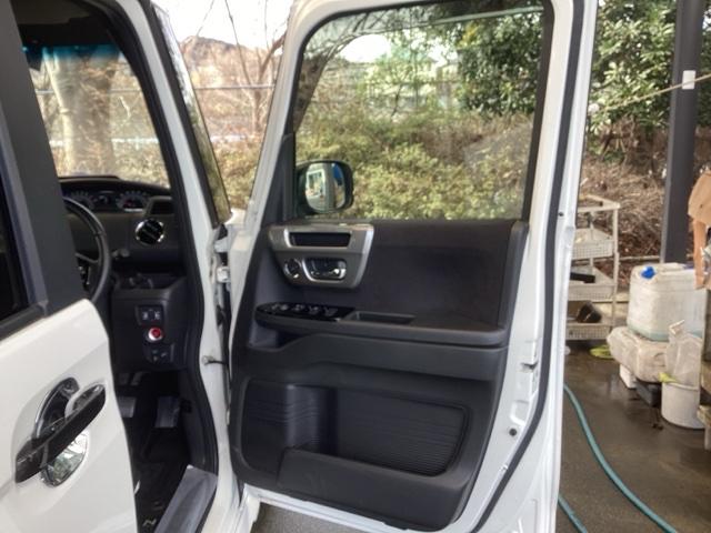 Ｎ－ＢＯＸカスタム Ｌスタイル＋ブラック　純正ナビ　フルセグ　リアカメラ　横滑防止　衝突被害軽減　Ｒカメ　パワーウィンドウ　Ａライト　カーテンエアバック　パワステ　ナビ＆ＴＶ　オートエアコン　ＡＢＳ　ベンチシート　クルコン　ＵＳＢポート（47枚目）