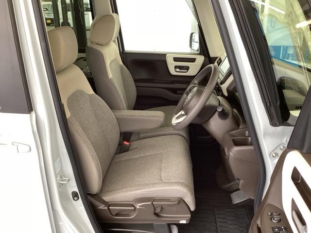 Ｎ－ＢＯＸ Ｌ　純正メモリーナビ　シートヒーター　ＥＴＣ　ＵＳＢ入力　ＤＶＤ視聴可能　ＬＥＤランプ　運転席エアバッグ　イモビライザー　キーフリー　Ｒカメ　パワーウインドウ　ナビＴＶ　助手席エアバッグ　エアコン　地デジ（16枚目）