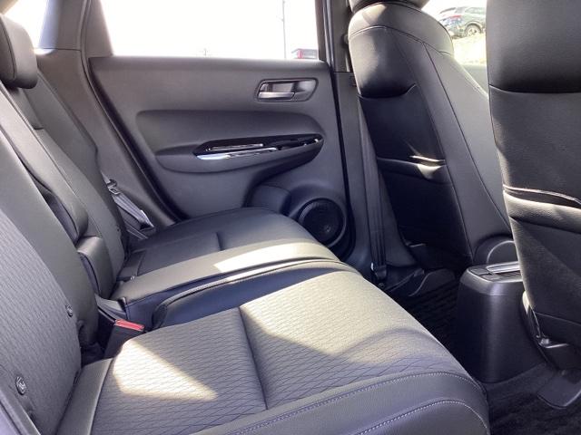 フィット ｅ：ＨＥＶリュクス　パワーウインドウ　エアコン　アイドリングストップ　禁煙　前席シートヒーター　ＥＴＣ車載器　Ｂカメラ　カーテンエアバック　ＵＳＢ接続　フルセグＴＶ　ＡＢＳ　ＬＥＤライト　エアバッグ（29枚目）