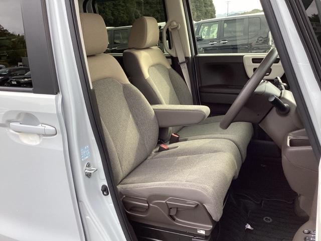 Ｎ－ＢＯＸ Ｌ　ナビ　フルセグ　リヤカメラ　ＤＶＤ視聴可能　ＬＥＤランプ　シートヒータ　禁煙　運転席エアバッグ　イモビライザー　キーフリー　Ｒカメ　パワーウインドウ　助手席エアバッグ　ＥＴＣ付　エアコン　地デジ　ＰＳ（17枚目）