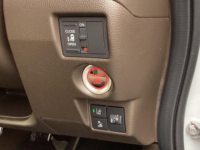 Ｎ－ＢＯＸ Ｌ　ナビ　フルセグ　リヤカメラ　ＤＶＤ視聴可能　ＬＥＤランプ　シートヒータ　禁煙　運転席エアバッグ　イモビライザー　キーフリー　Ｒカメ　パワーウインドウ　助手席エアバッグ　ＥＴＣ付　エアコン　地デジ　ＰＳ（23枚目）