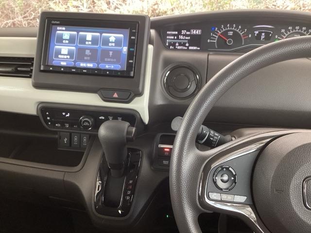 Ｎ－ＢＯＸ Ｌ　純正ナビ　スマートキー　リアカメラ　ＵＳＢ入力　ＬＥＤランプ　シートヒータ　運転席エアバッグ　イモビライザー　キーフリー　Ｒカメ　パワーウインドウ　助手席エアバッグ　ＥＴＣ付　エアコン　ＰＳ　ＡＢＳ（2枚目）