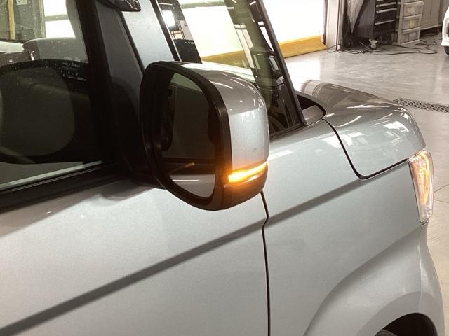 Ｎ－ＢＯＸ Ｌ　純正ナビ　スマートキー　リアカメラ　ＵＳＢ入力　ＬＥＤランプ　シートヒータ　運転席エアバッグ　イモビライザー　キーフリー　Ｒカメ　パワーウインドウ　助手席エアバッグ　ＥＴＣ付　エアコン　ＰＳ　ＡＢＳ（28枚目）