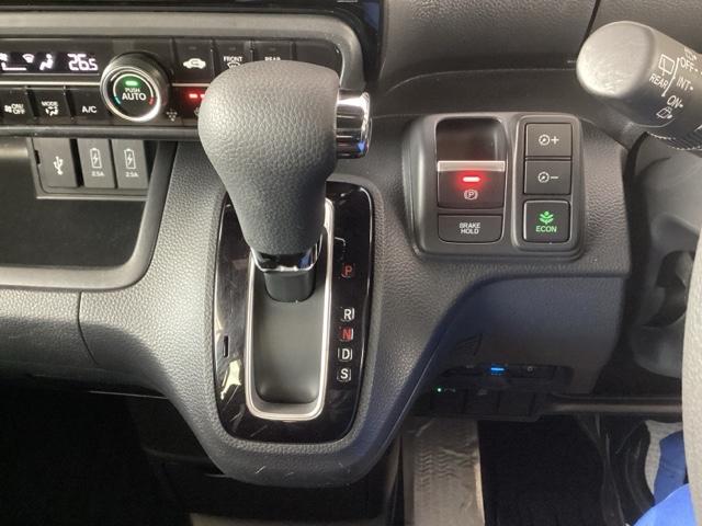 Ｎ－ＢＯＸカスタム Ｌ　純正ナビ　フルセグ　リアカメラ　両席エアバック　Ｂモニタ　ブレーキサポート　セキュリティー　ＬＥＤランプ　キーレスエントリー　ＳＲＳ　横滑り防止機能　片側電動両側スライドドア　ＤＶＤ再生機能　ＰＷ（14枚目）