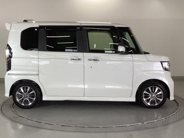 Ｎ－ＢＯＸカスタム Ｌ　純正ナビ　フルセグ　リアカメラ　両席エアバック　Ｂモニタ　ブレーキサポート　セキュリティー　ＬＥＤランプ　キーレスエントリー　ＳＲＳ　横滑り防止機能　片側電動両側スライドドア　ＤＶＤ再生機能　ＰＷ（30枚目）