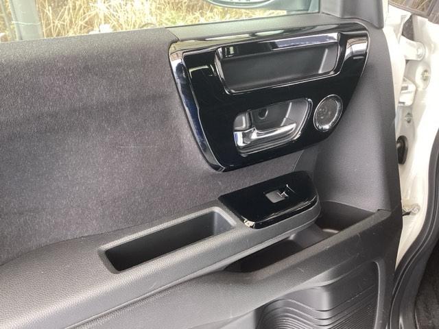 Ｎ－ＢＯＸカスタム Ｌ　純正ナビ　フルセグ　リアカメラ　両席エアバック　Ｂモニタ　ブレーキサポート　セキュリティー　ＬＥＤランプ　キーレスエントリー　ＳＲＳ　横滑り防止機能　片側電動両側スライドドア　ＤＶＤ再生機能　ＰＷ（37枚目）